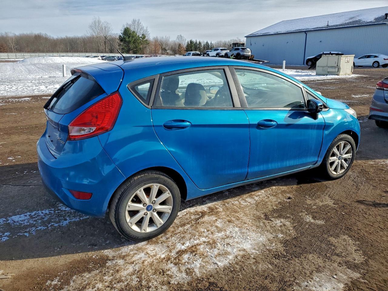 2013 FORD Fiesta