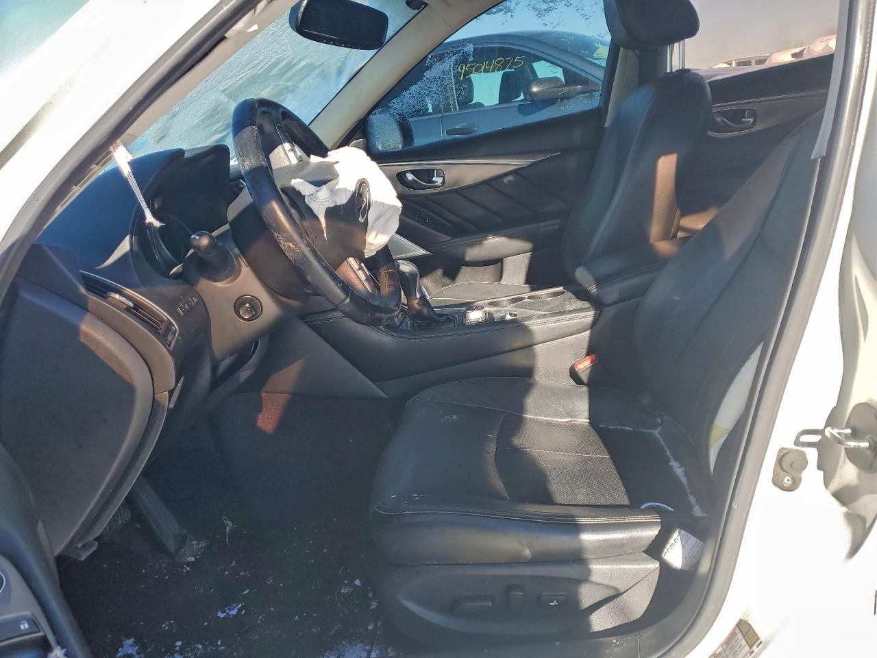 2017 INFINITI Q50
