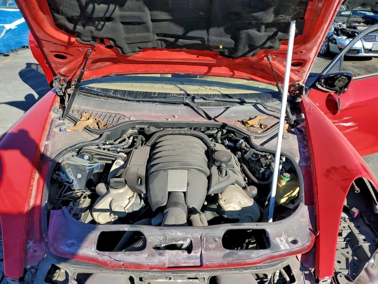 2011 PORSCHE Panamera