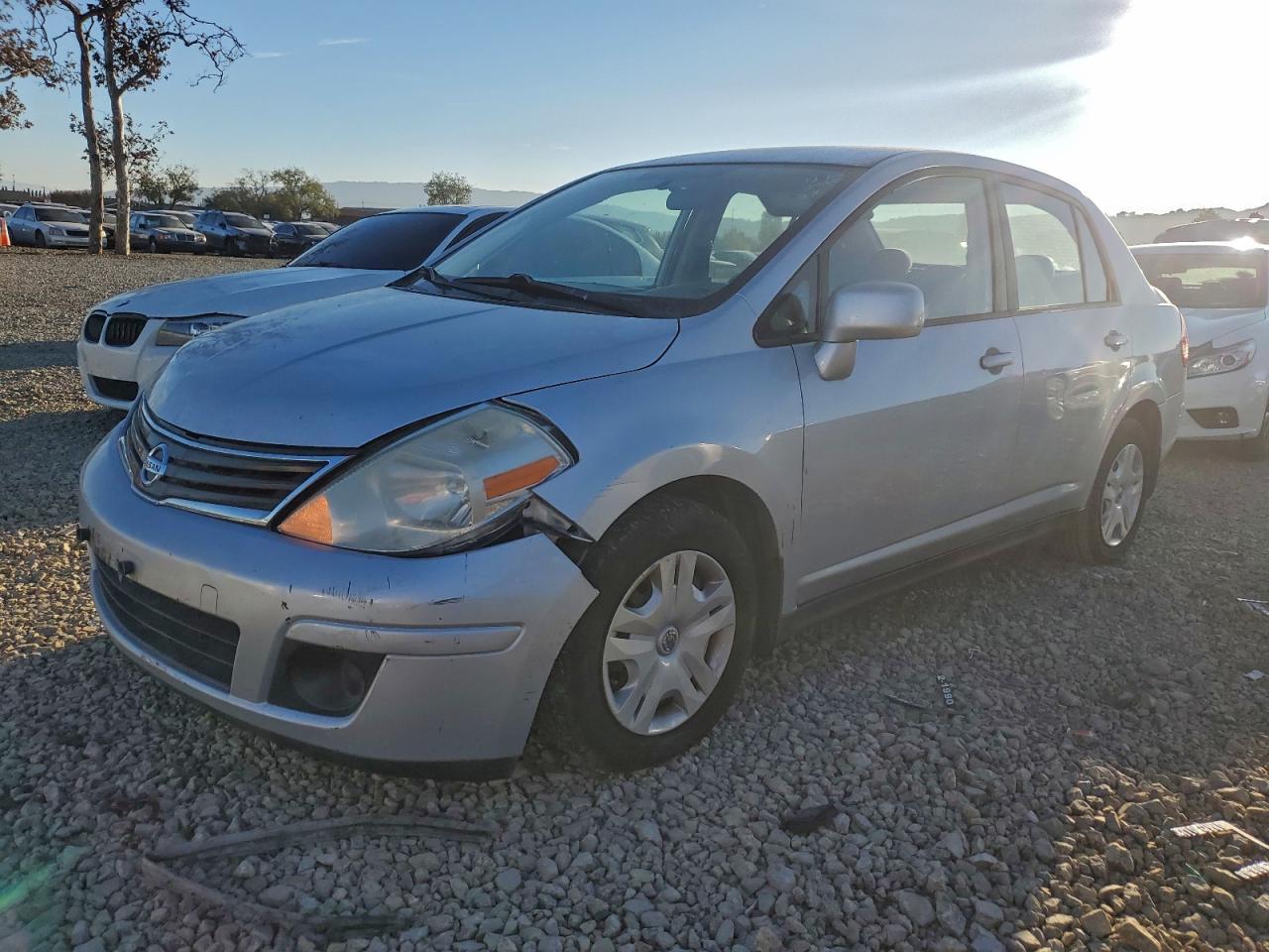 2011 NISSAN VERSA