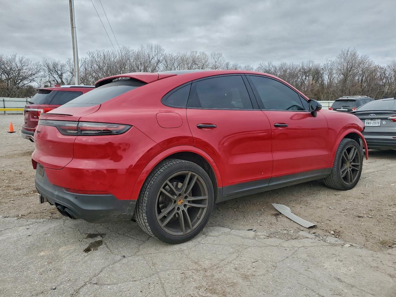 2021 PORSCHE CAYENNE