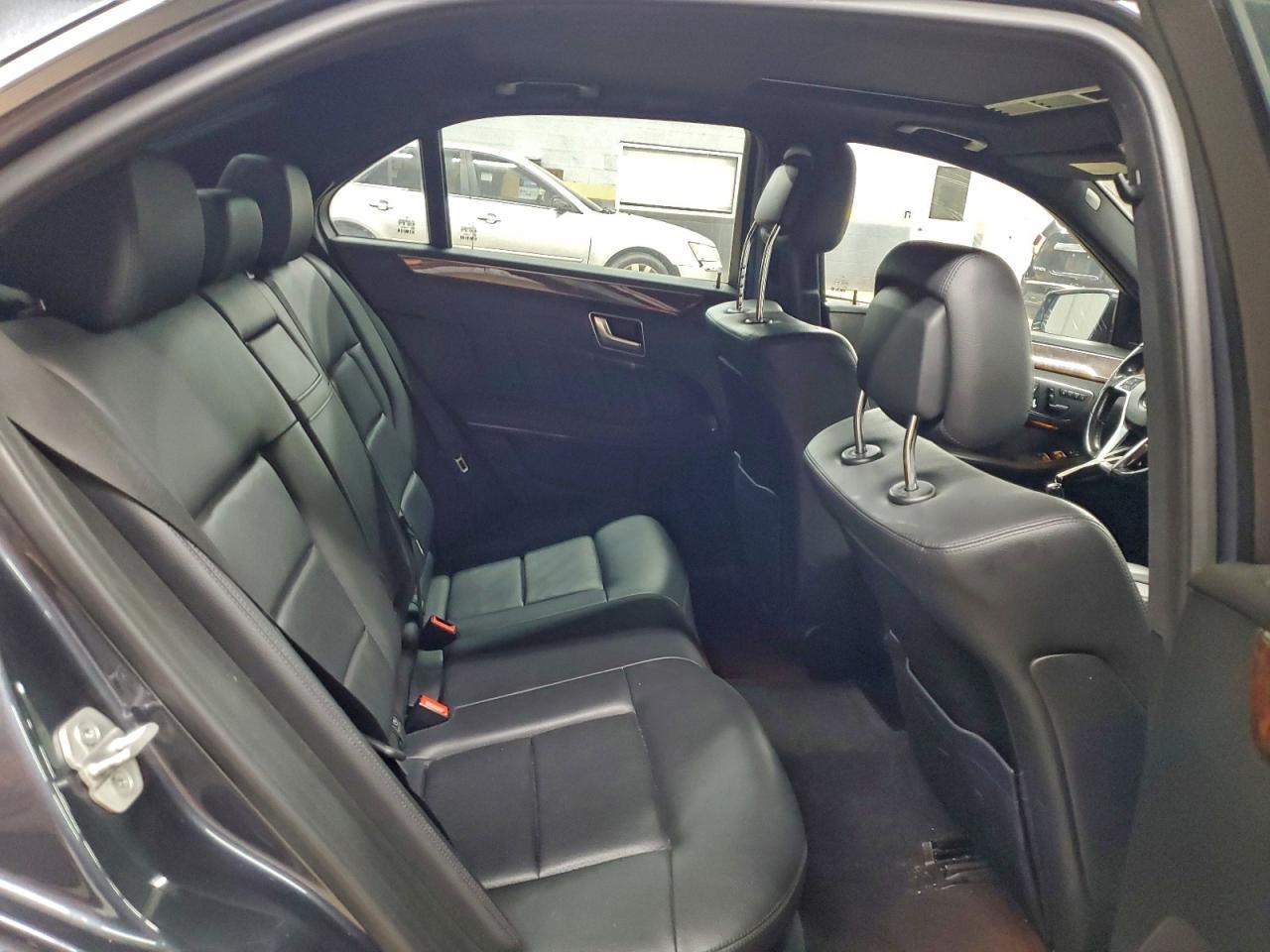 2012 MERCEDES-BENZ E-Class