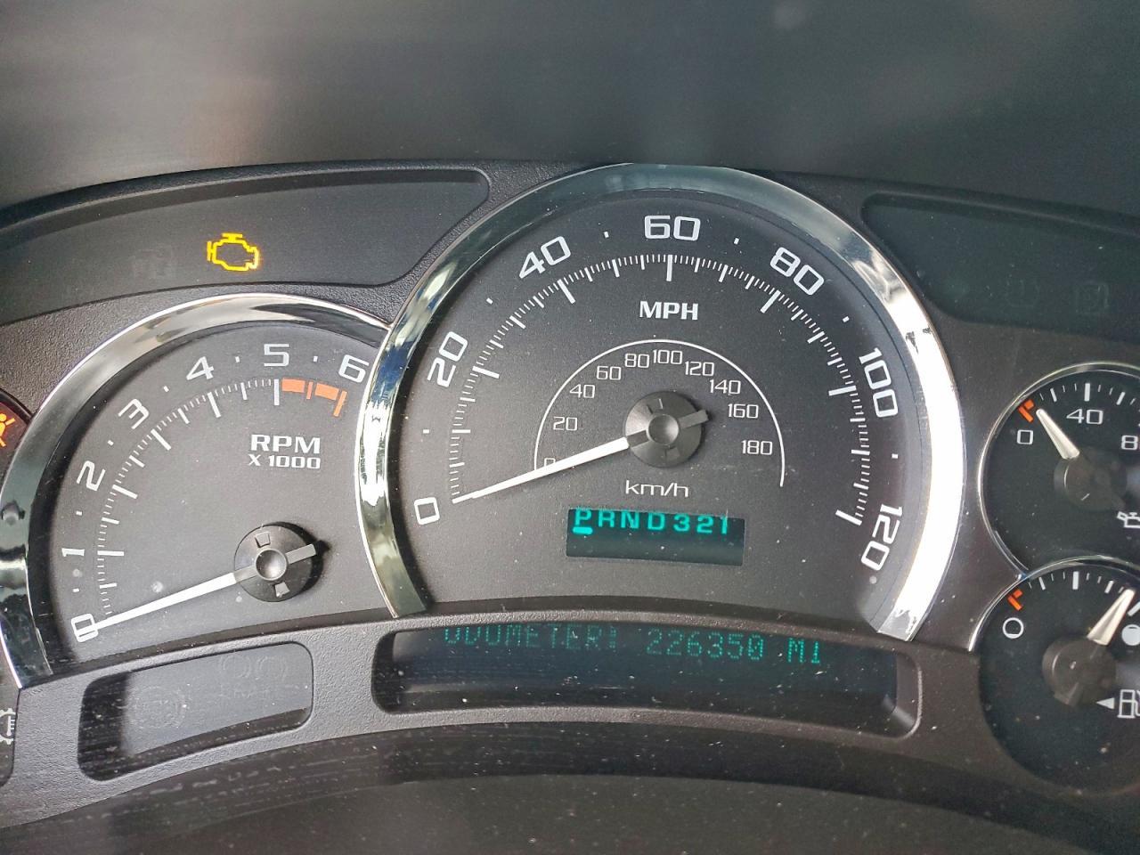 2005 CADILLAC ESCALADE