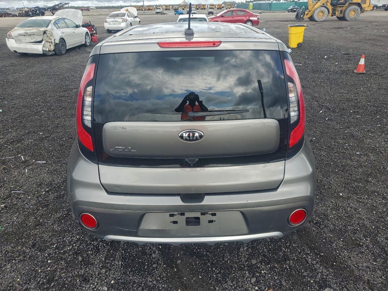 2017 KIA SOUL