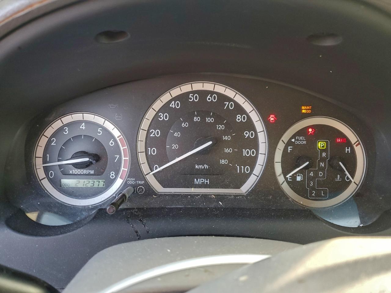 2004 TOYOTA SIENNA