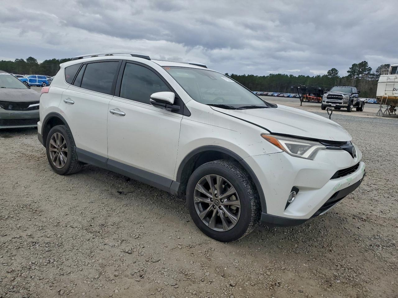 2016 TOYOTA RAV4