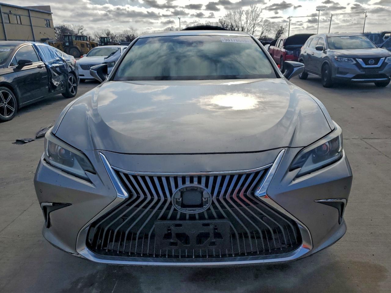 2019 LEXUS ES 350