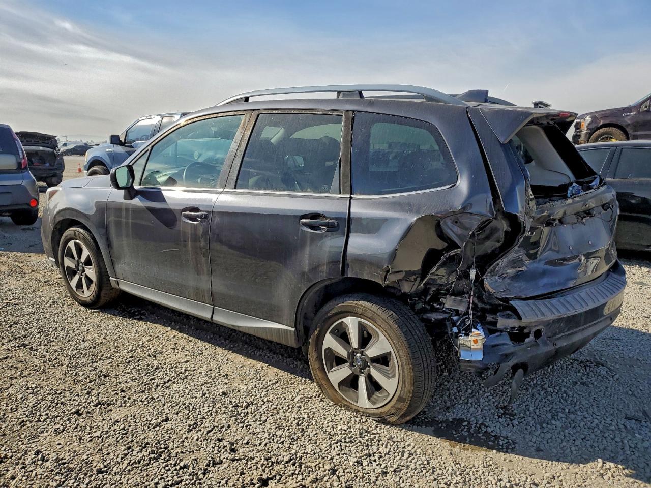 2017 SUBARU FORESTER