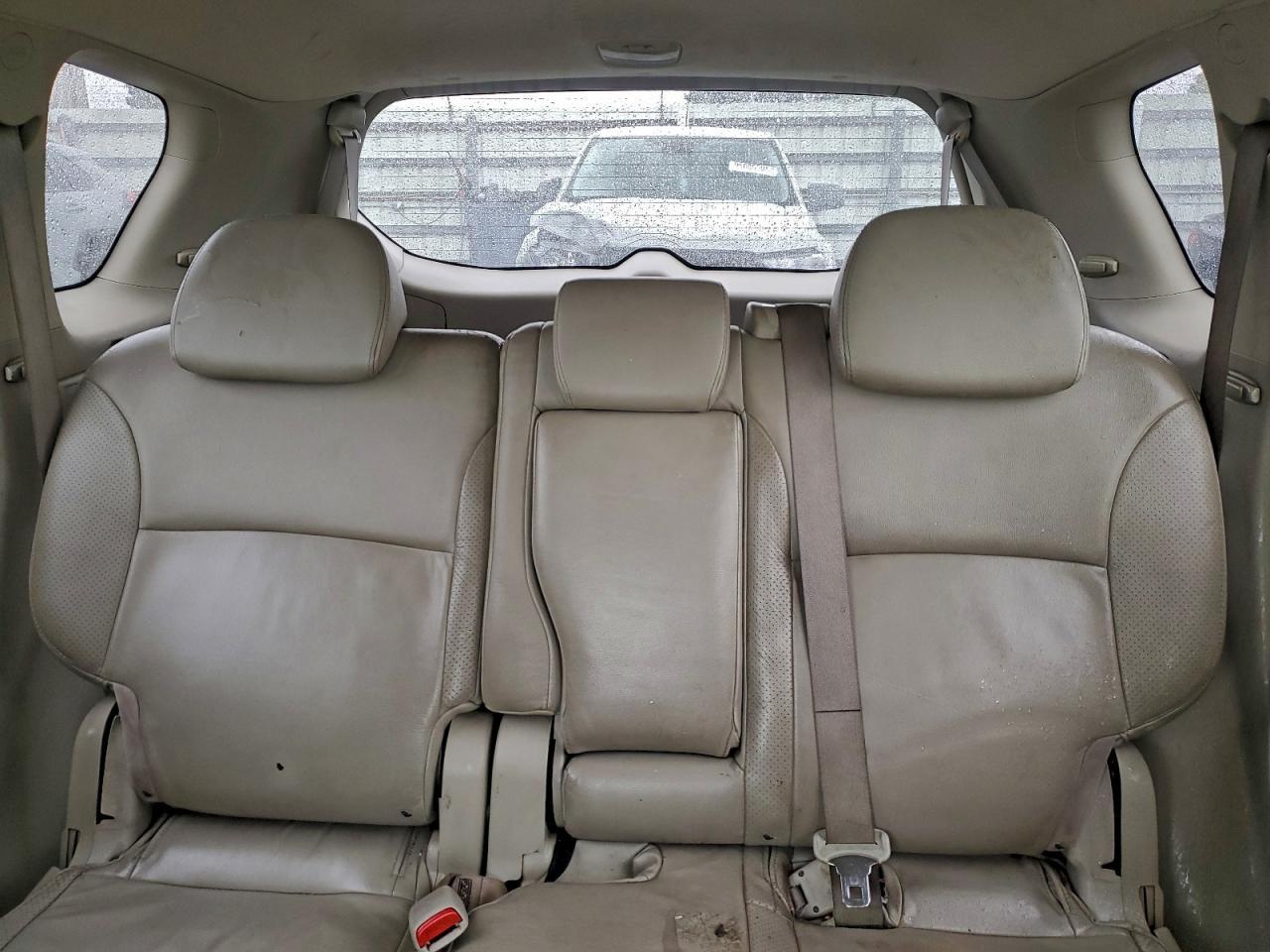 2008 MITSUBISHI outlander