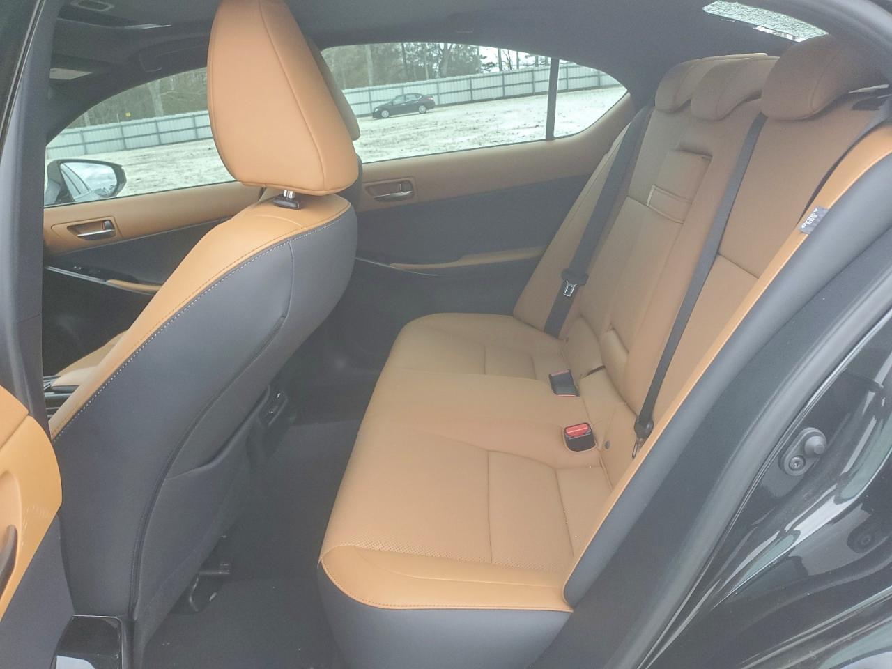 2025 LEXUS IS 350