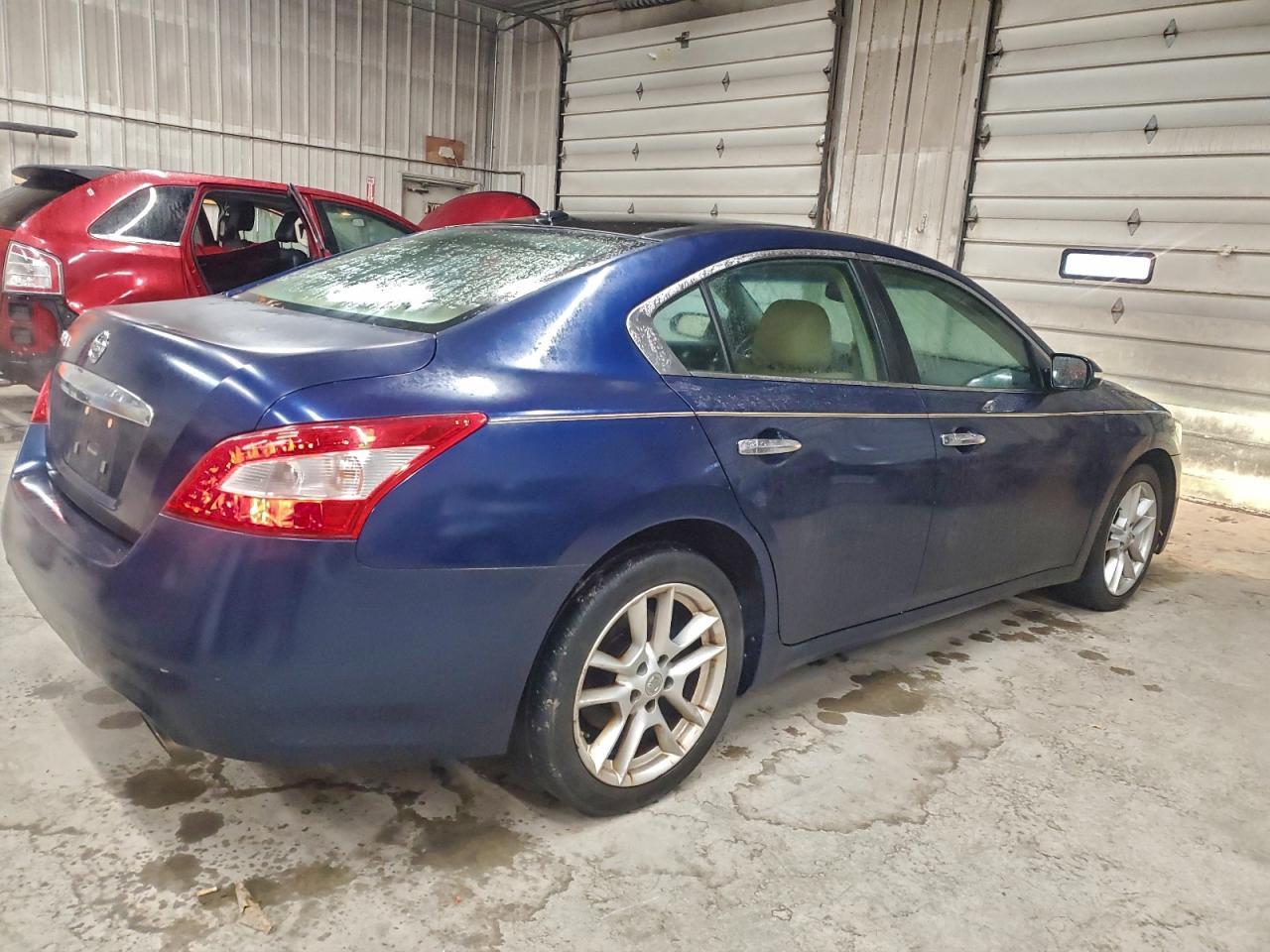 2009 NISSAN Maxima