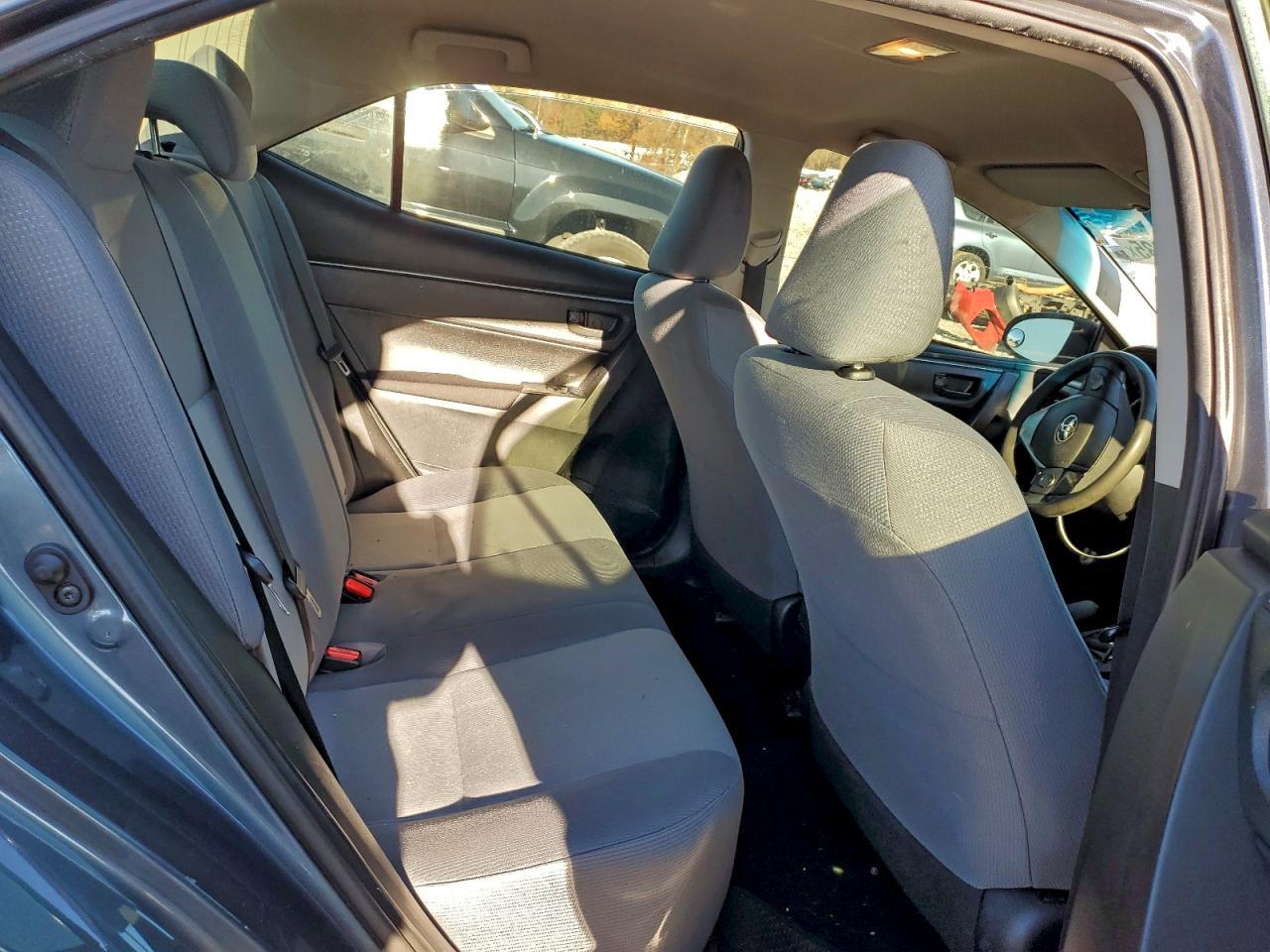 2015 TOYOTA COROLLA