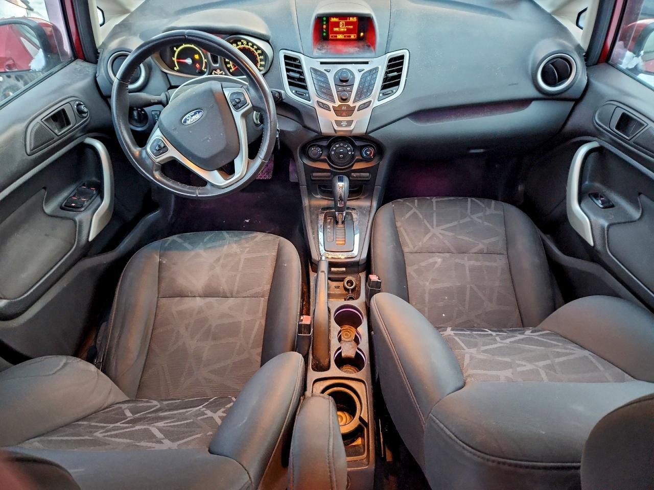 2013 FORD Fiesta
