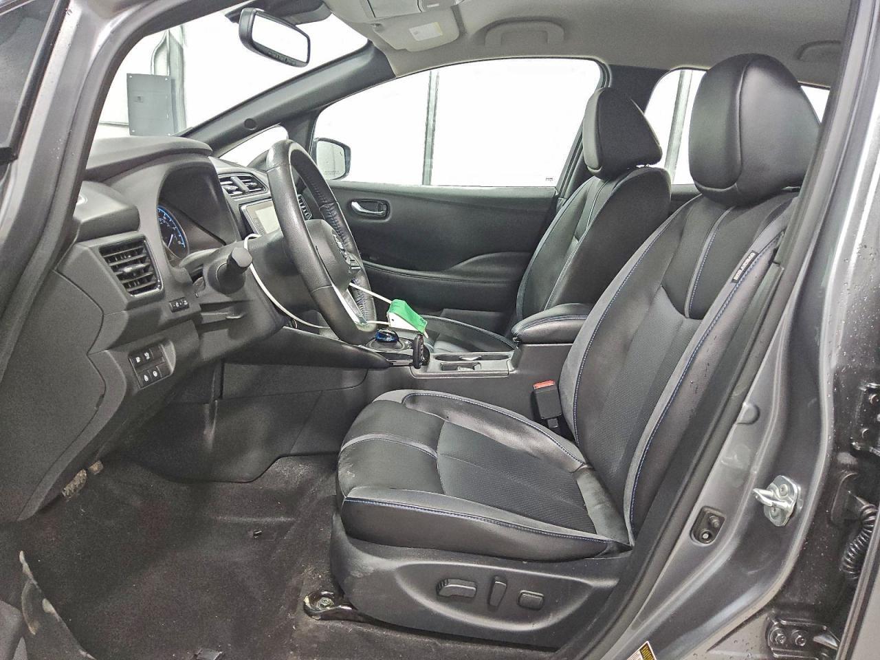 2021 NISSAN LEAF