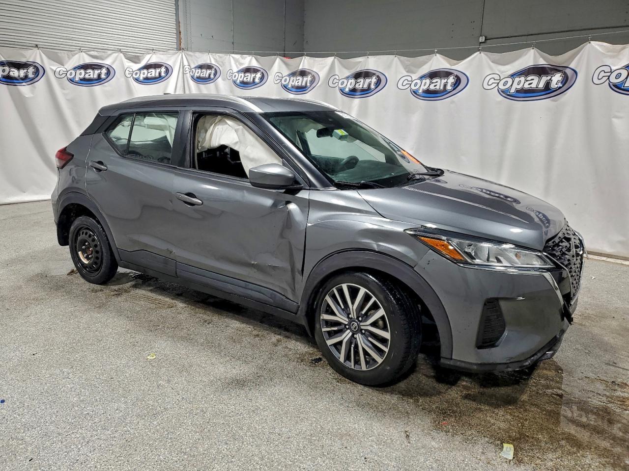 2021 NISSAN KICKS
