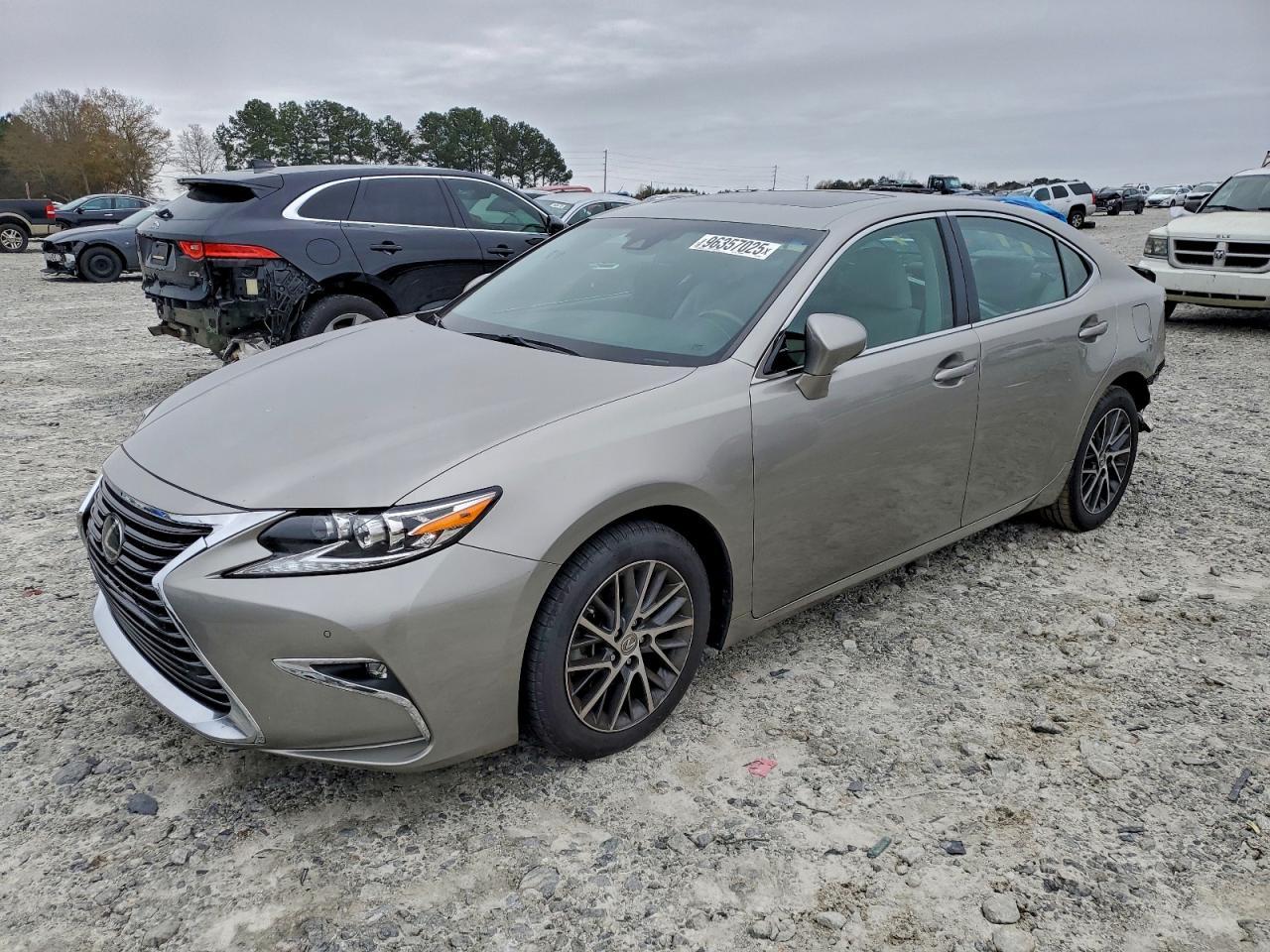 2017 LEXUS ES 350