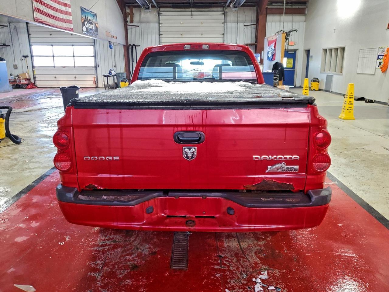 2011 DODGE Dakota