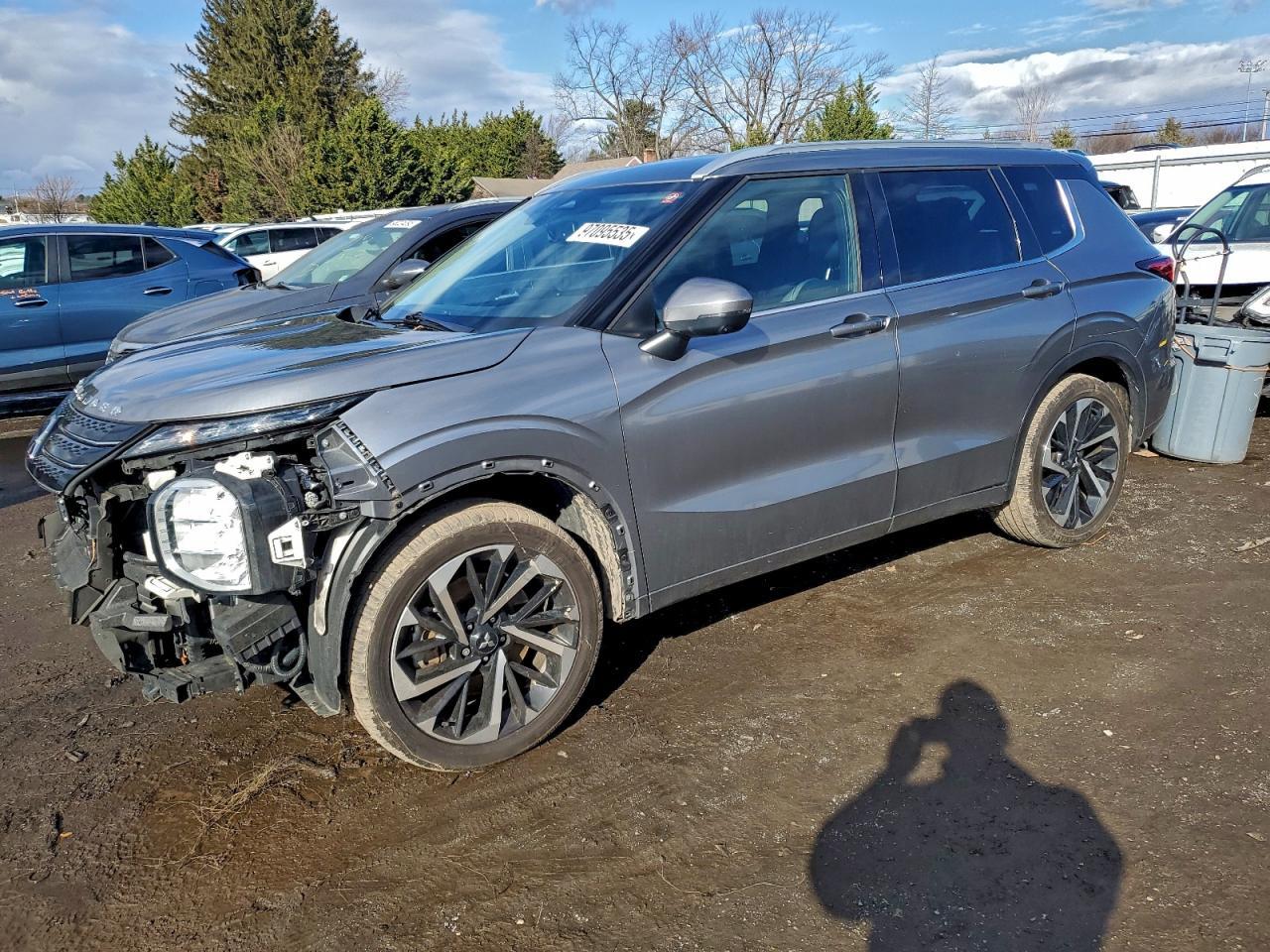 2022 MITSUBISHI outlander