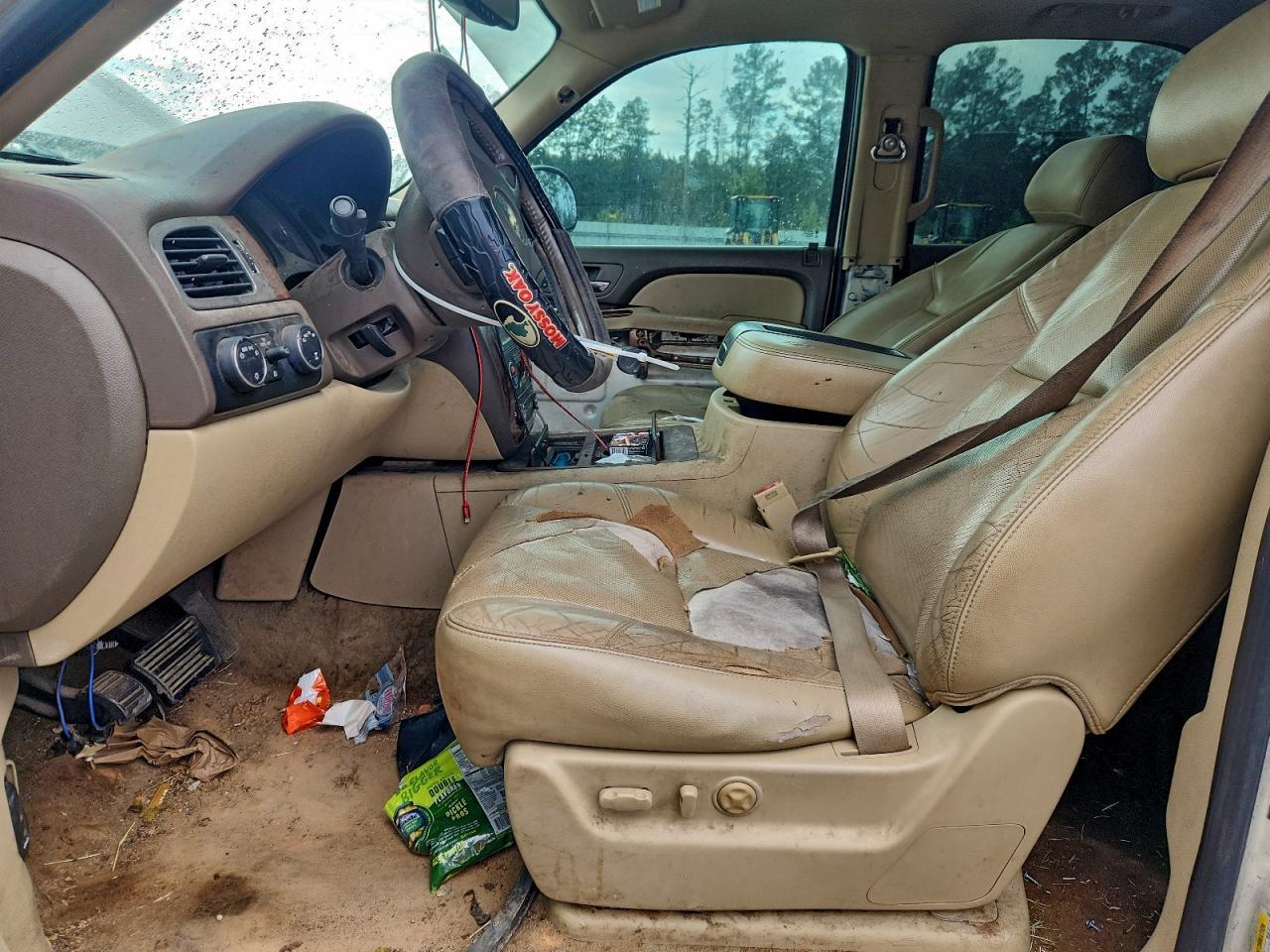 2011 CHEVROLET Tahoe