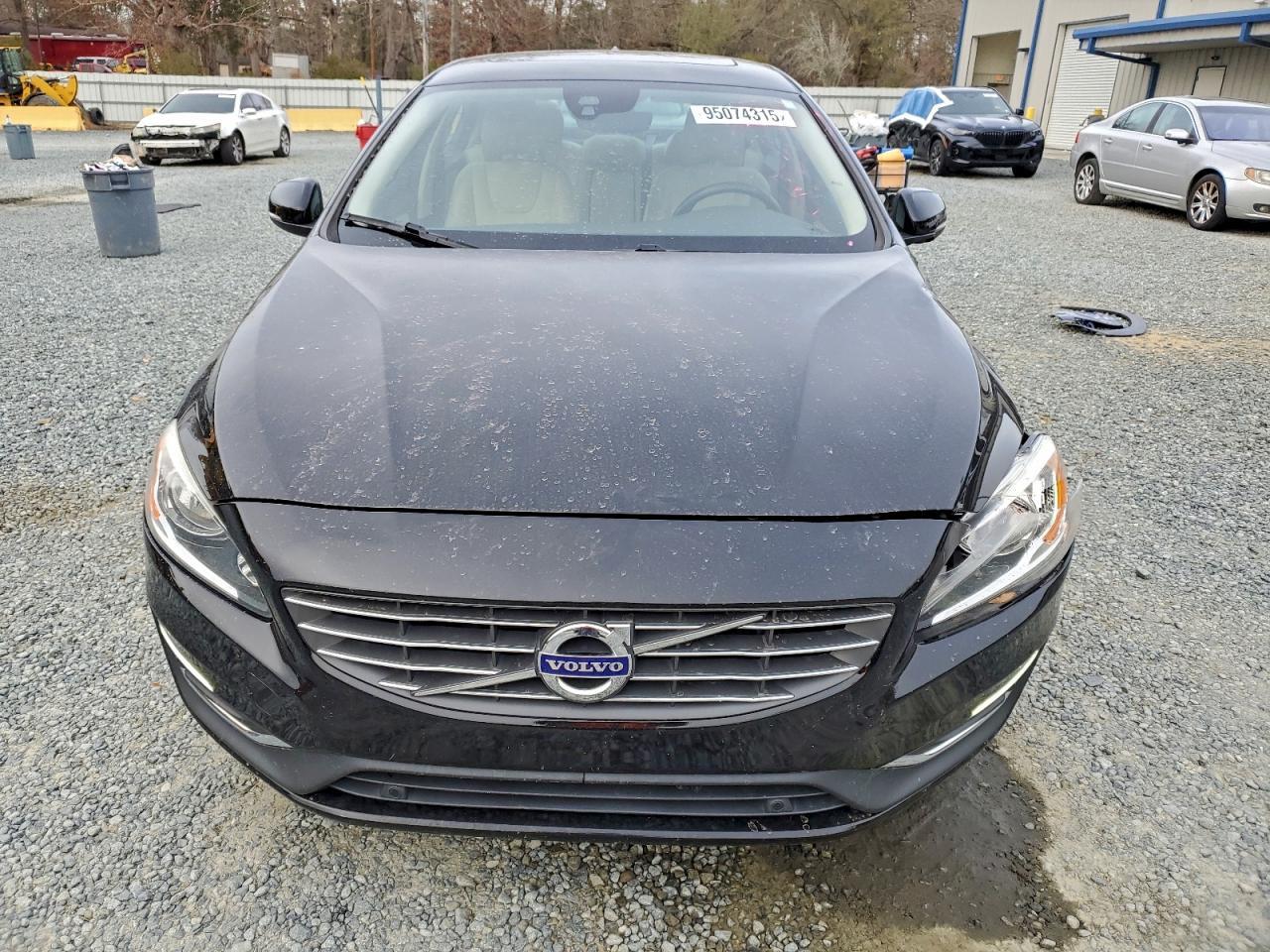2016 VOLVO S60
