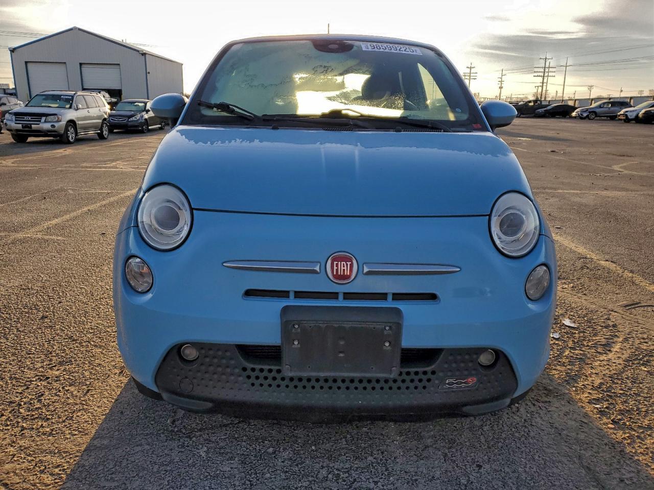 2015 FIAT 500