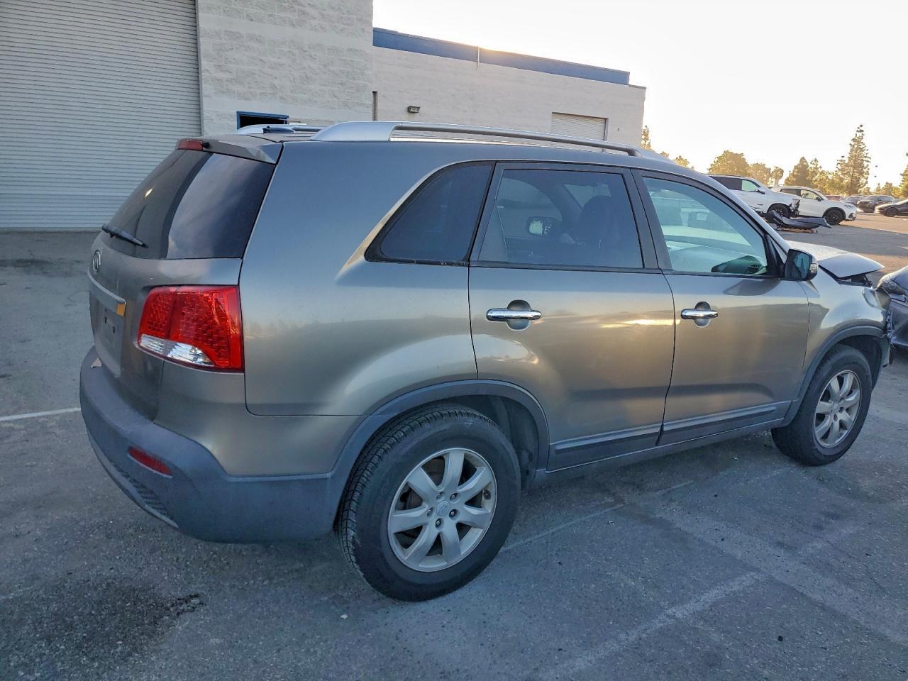 2011 KIA SORENTO