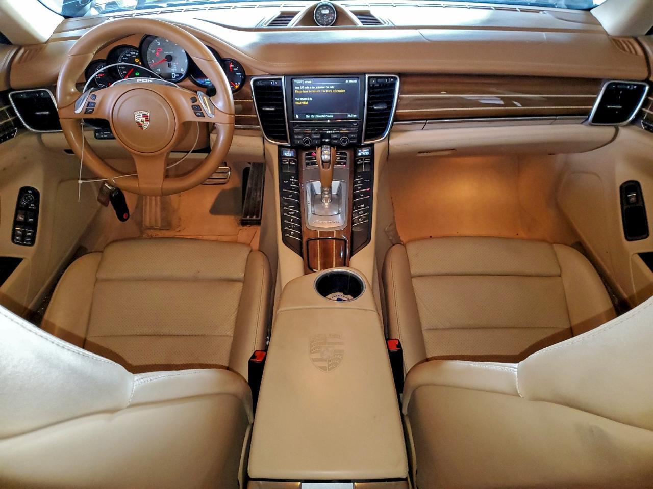 2012 PORSCHE Panamera