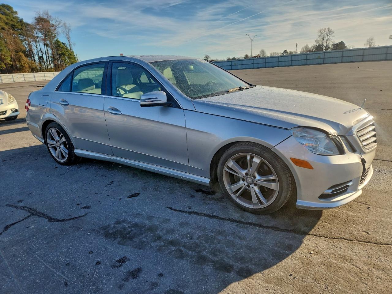 2013 MERCEDES-BENZ E-Class
