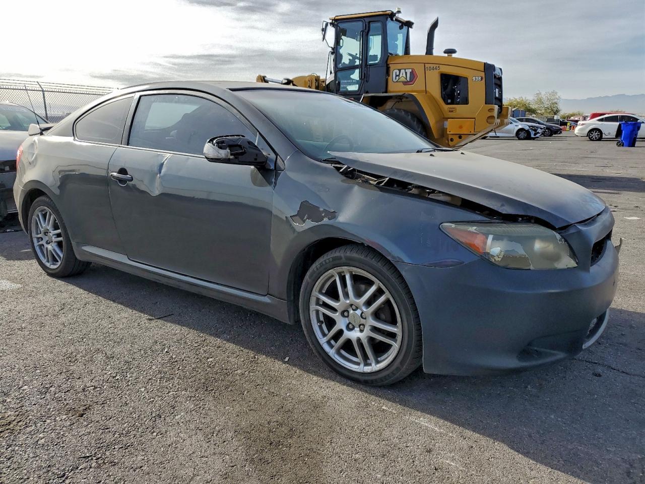 2005 TOYOTA SCION