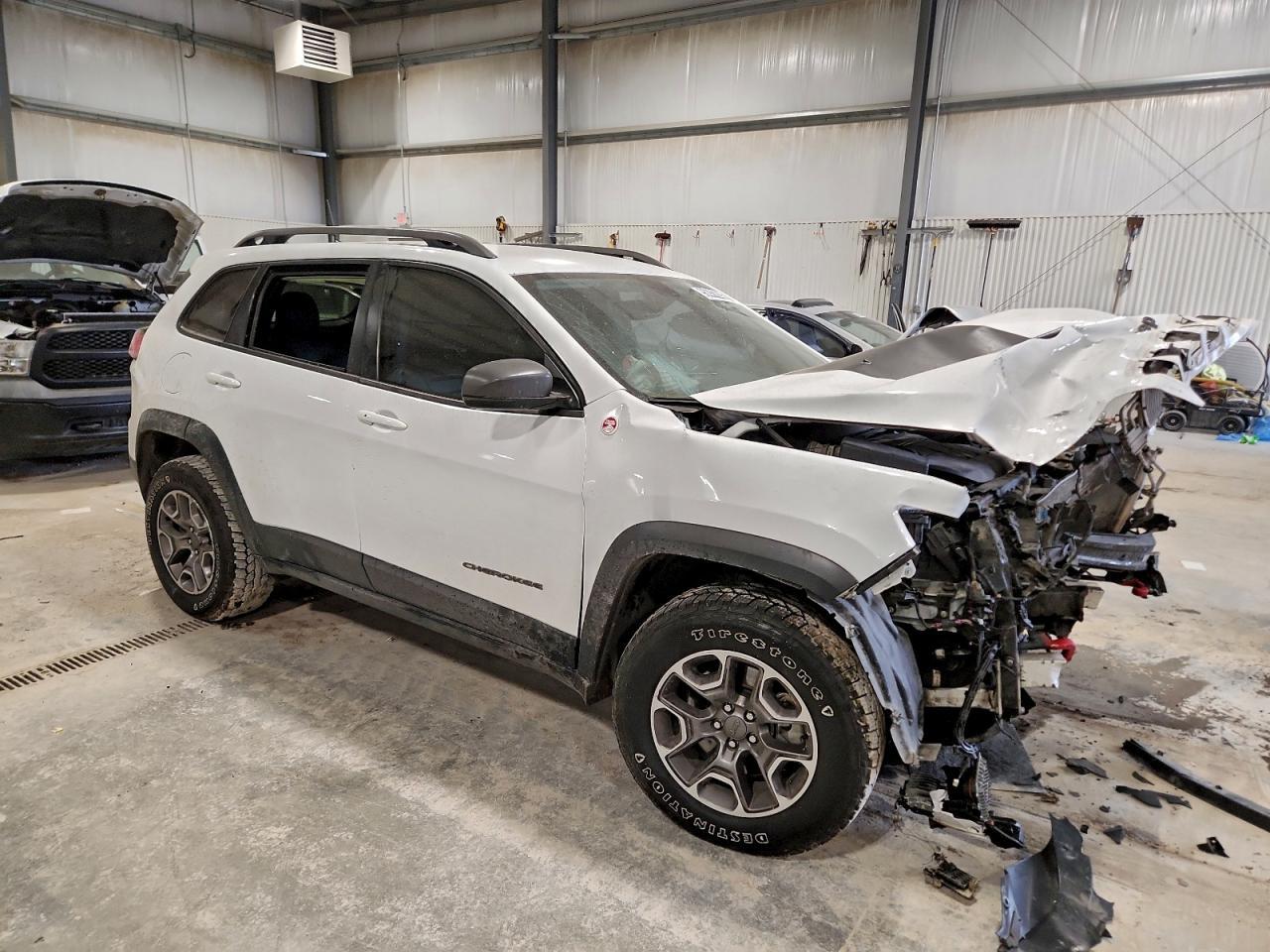 2020 JEEP CHEROKEE