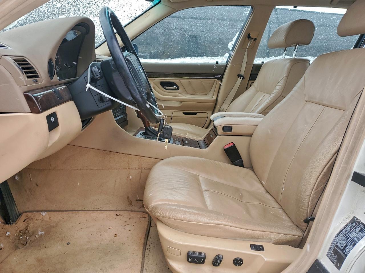 2000 BMW 7 series
