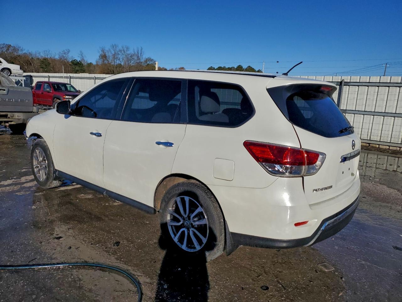 2015 NISSAN PATHFINDER