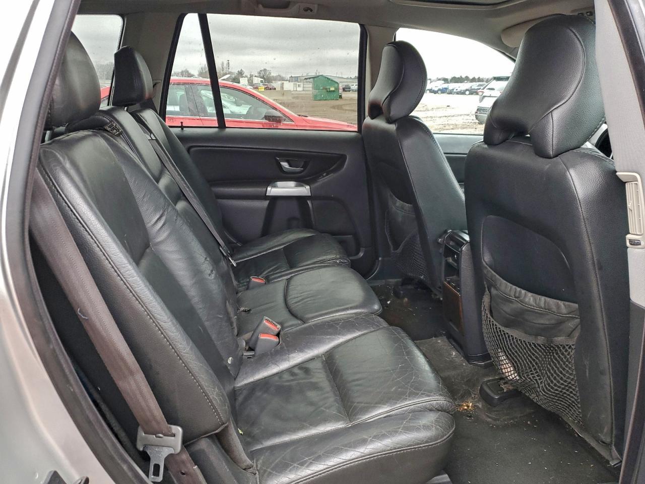 2004 VOLVO XC90