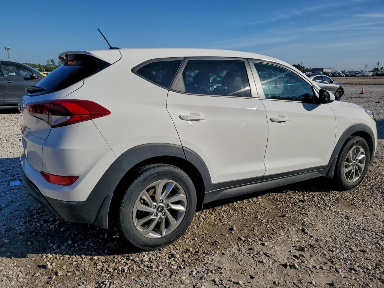 2017 HYUNDAI TUCSON