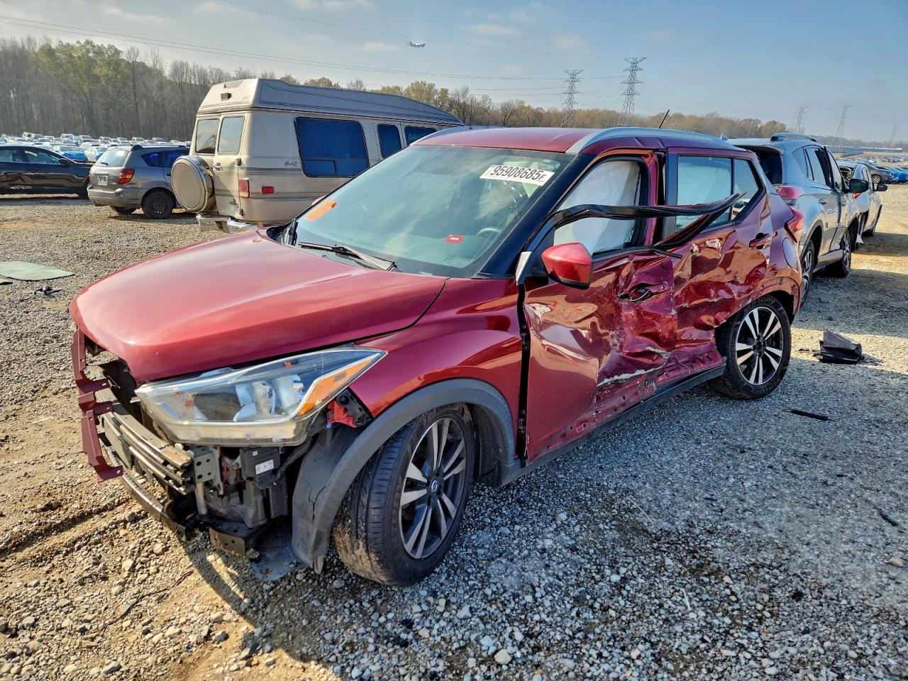 2019 NISSAN KICKS