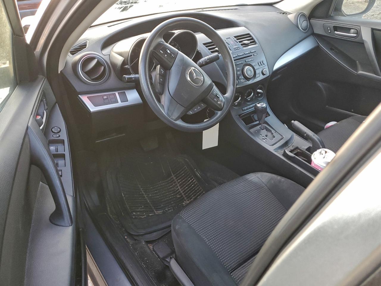 2013 MAZDA 3