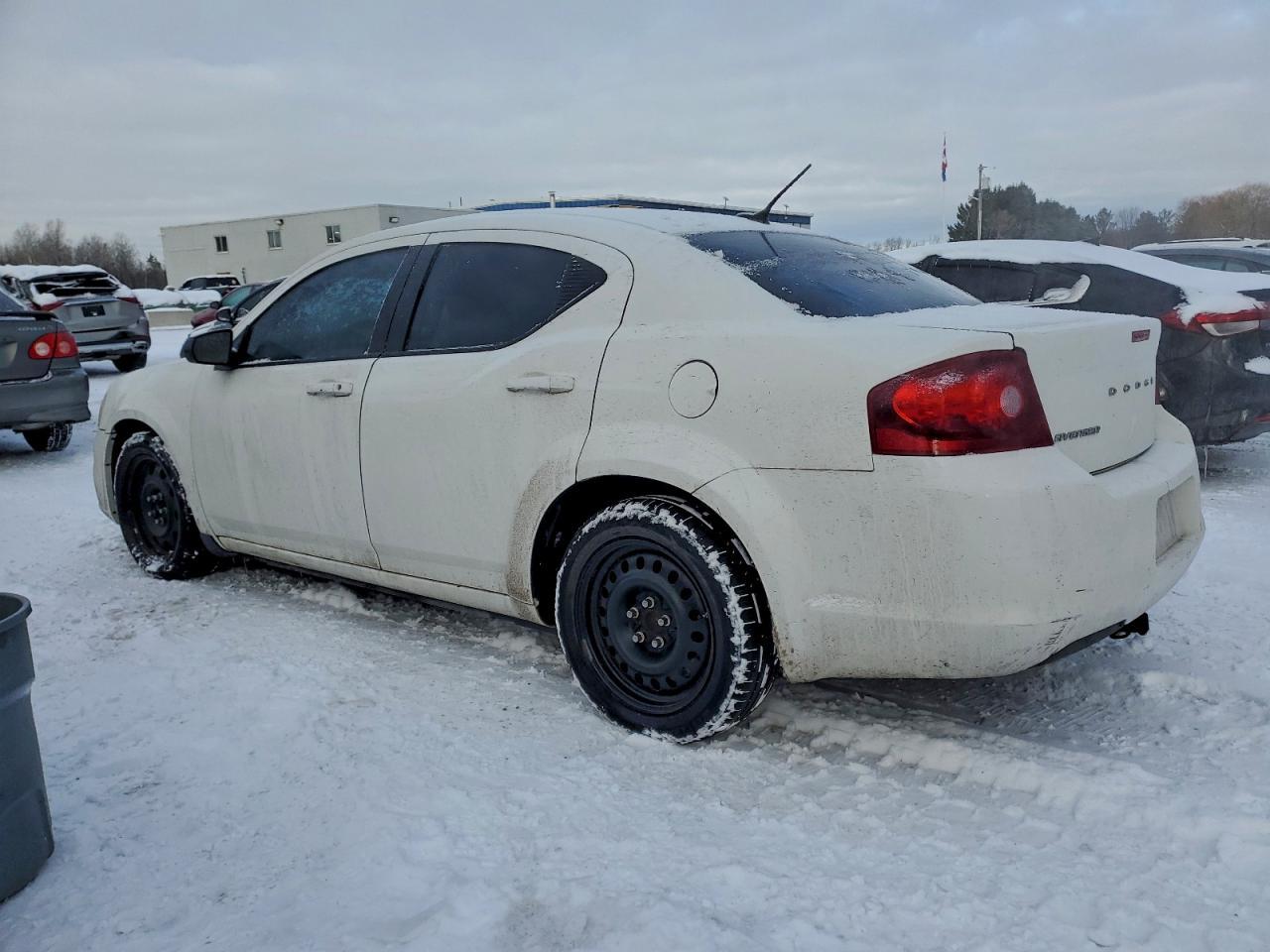 2013 DODGE Avenger