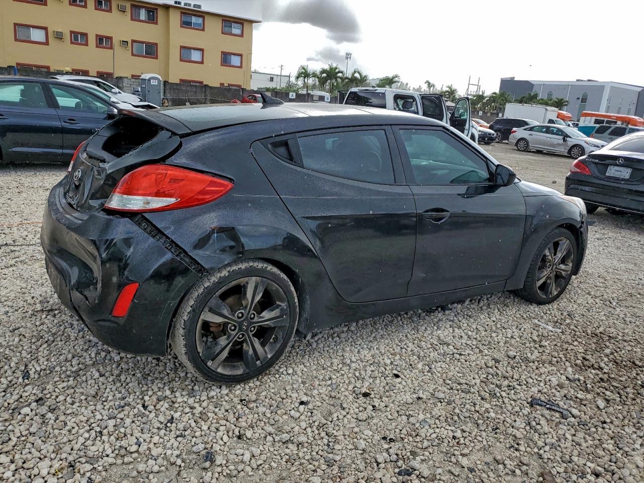 2017 HYUNDAI VELOSTER