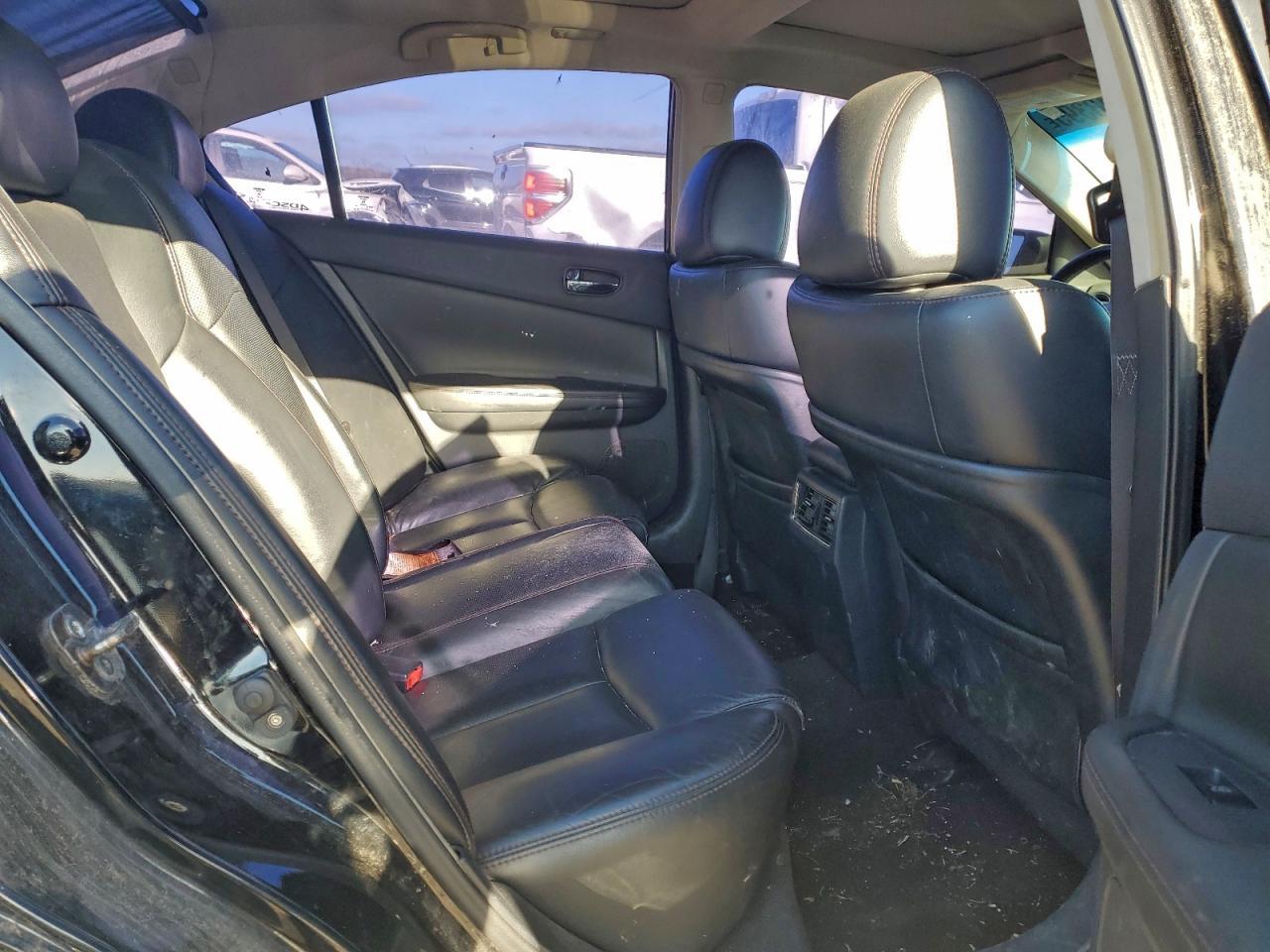 2010 NISSAN Maxima