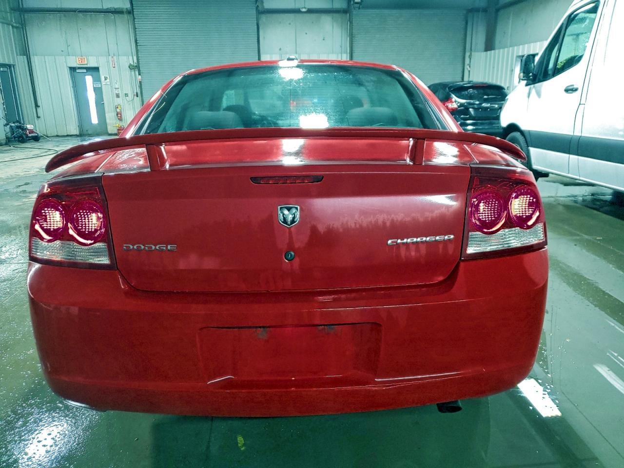 2010 DODGE CHARGER