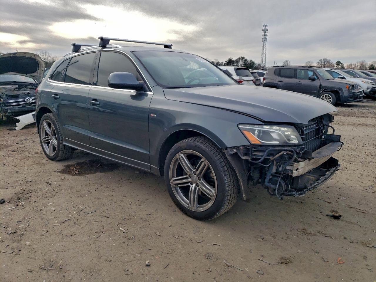 2012 AUDI Q5