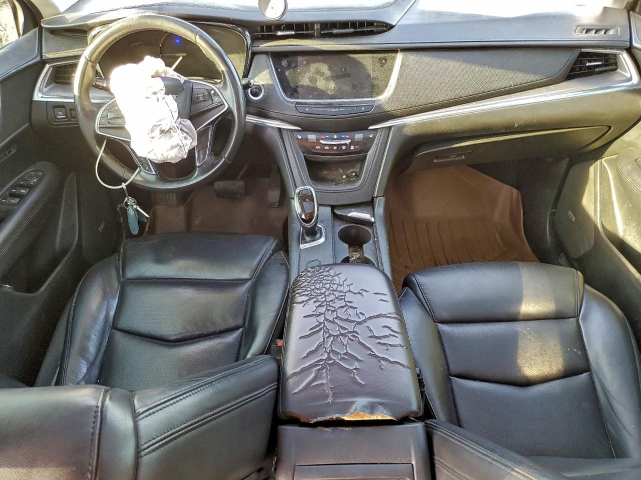2018 CADILLAC XT5
