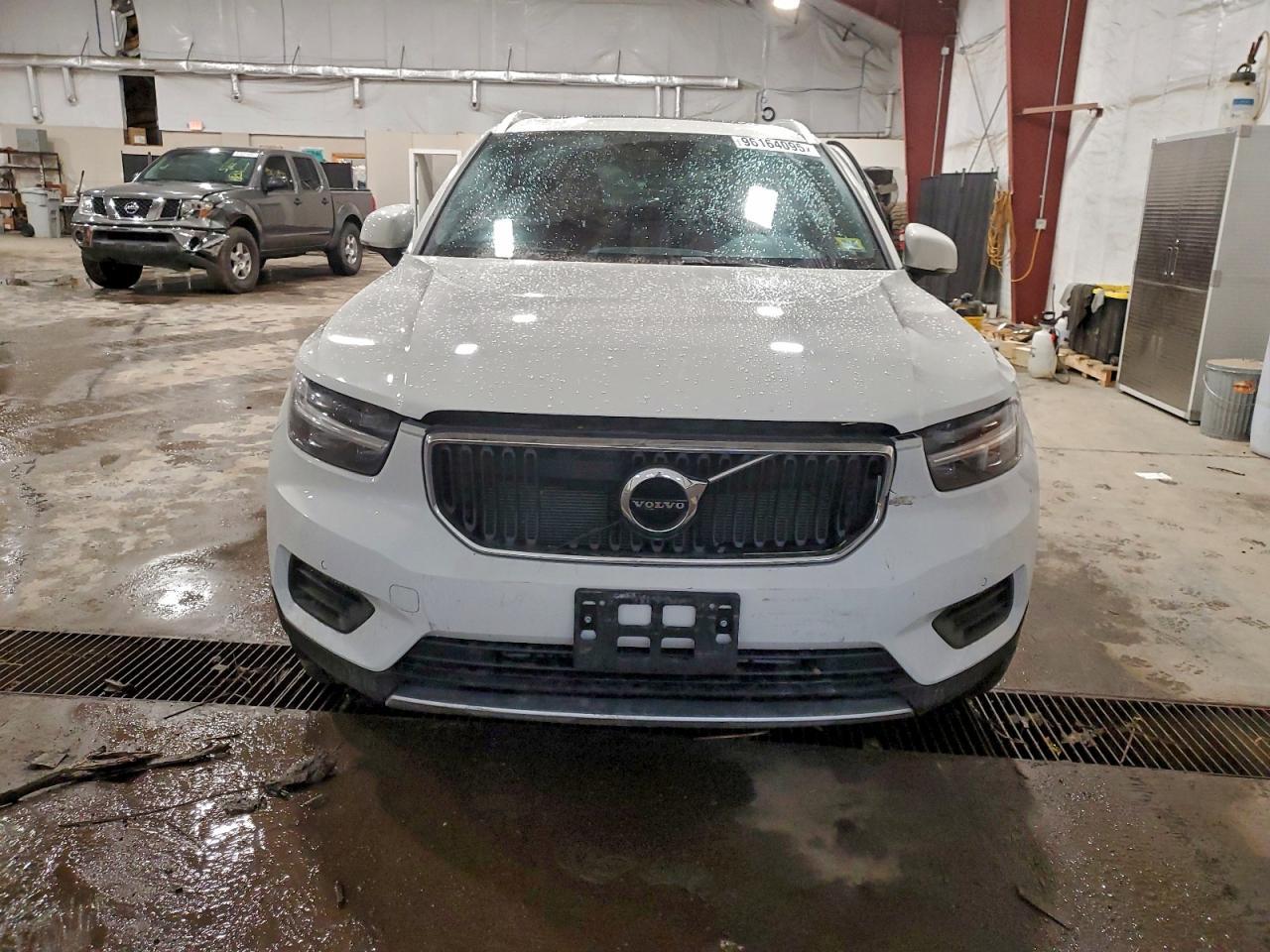 2019 VOLVO XC40