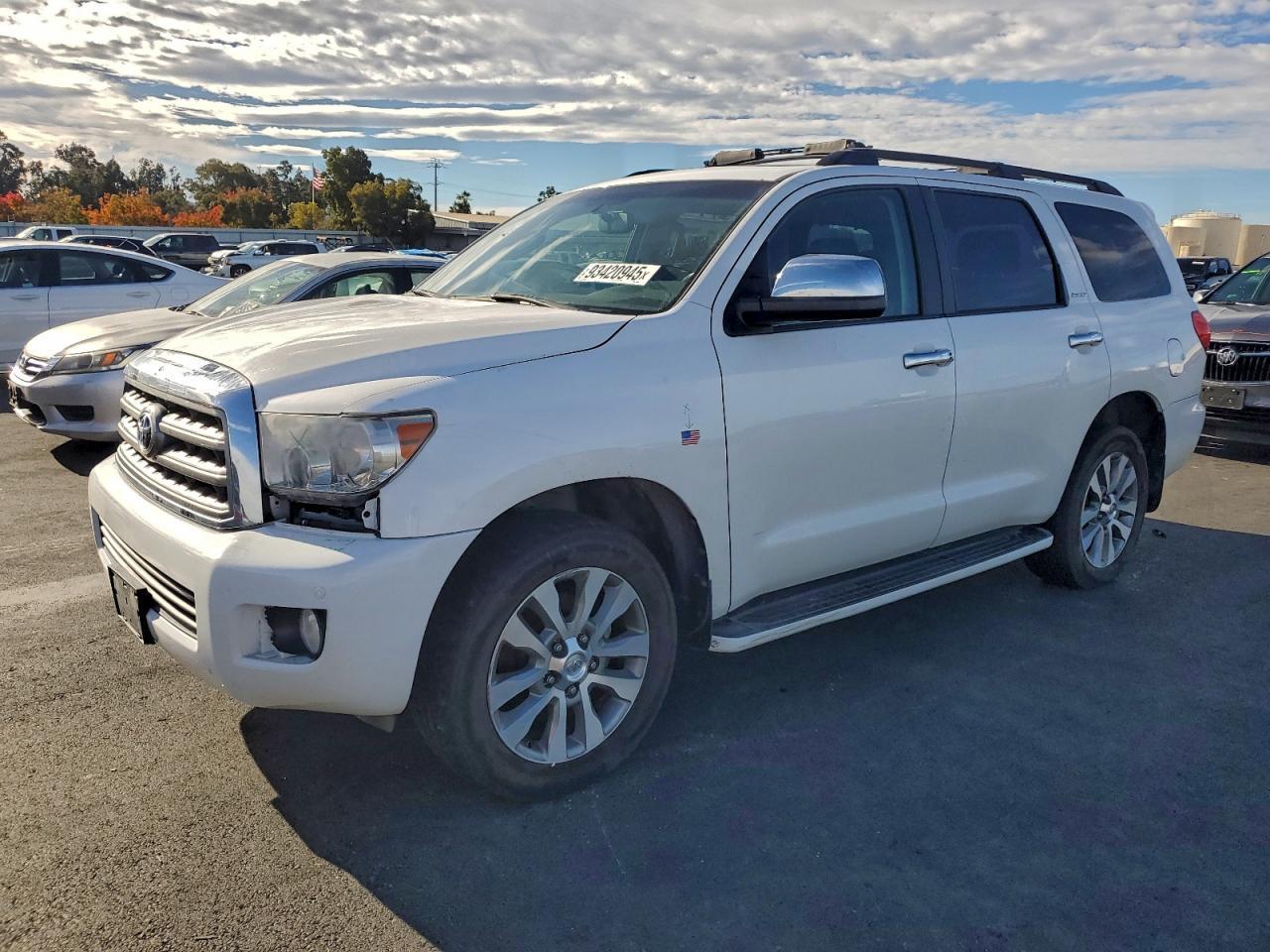 2017 TOYOTA Sequoia