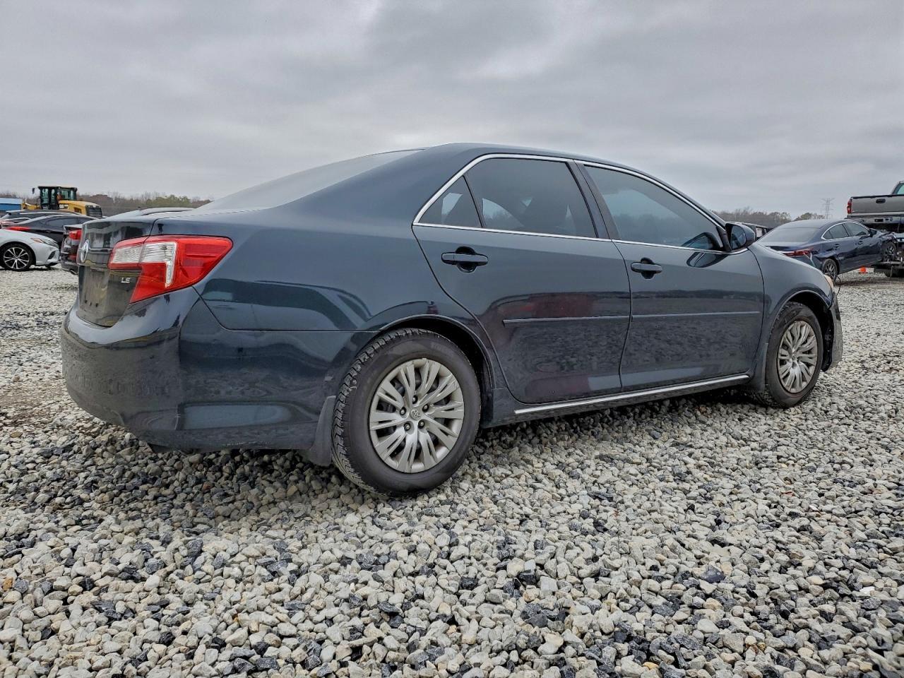 2013 TOYOTA CAMRY