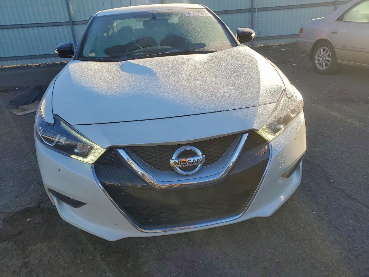 2017 NISSAN Maxima