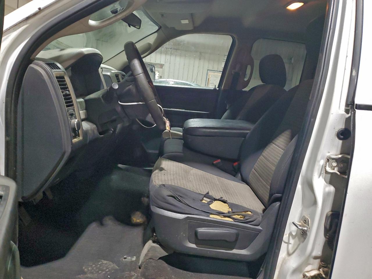 2011 DODGE RAM 1500