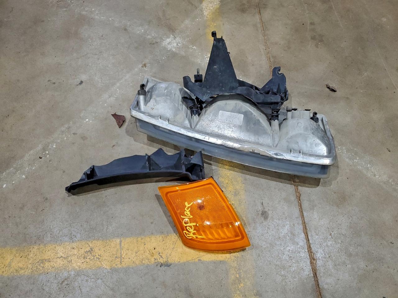 2004 SATURN Vue