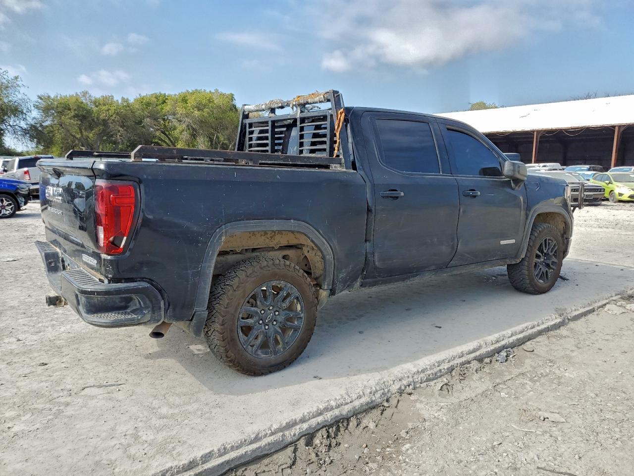 2024 GMC Sierra