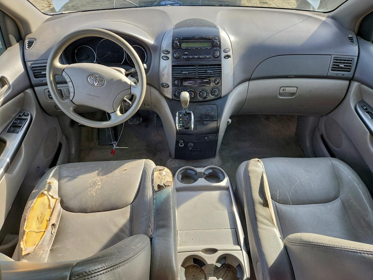 2006 TOYOTA SIENNA